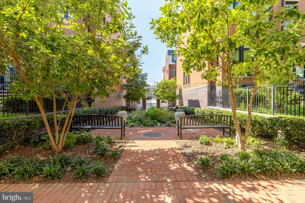 1324 E STREET SE Unit: #107