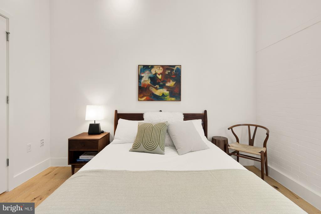 1324 E STREET SE Unit: #107