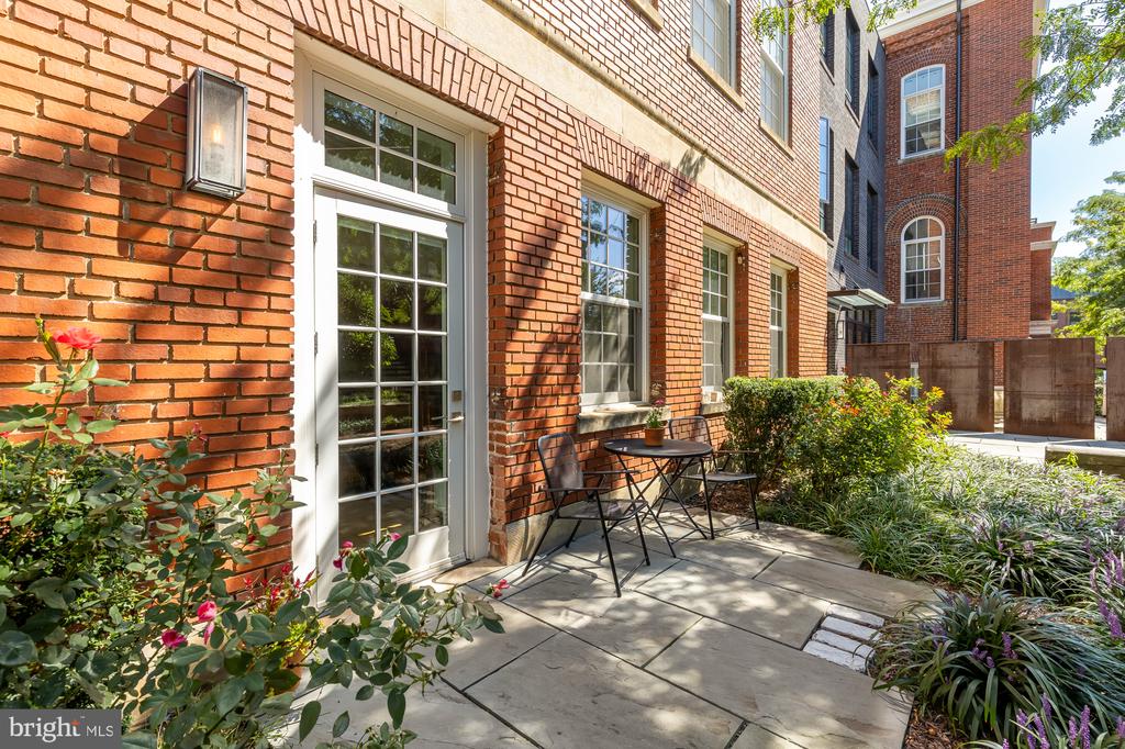 1324 E STREET SE Unit: #107
