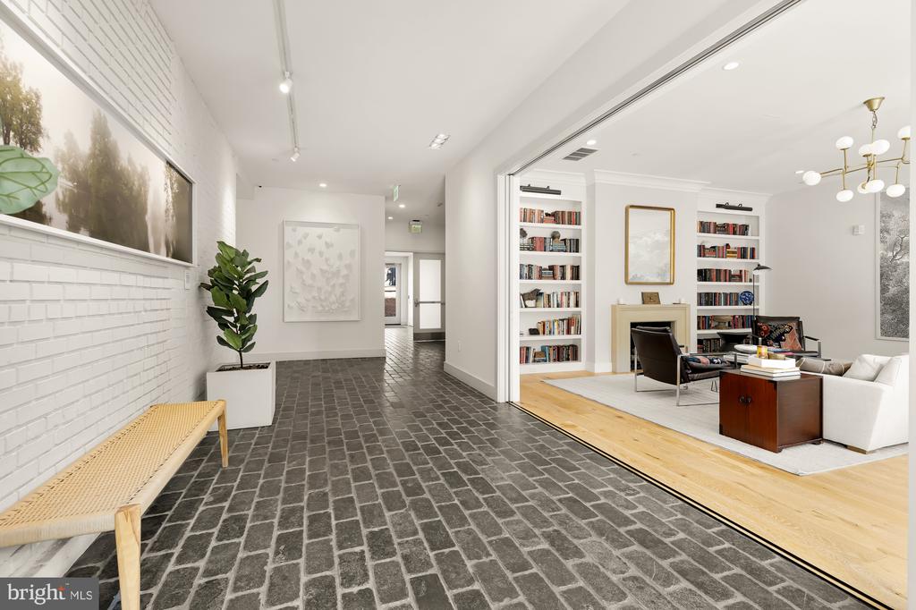 1324 E STREET SE Unit: #107
