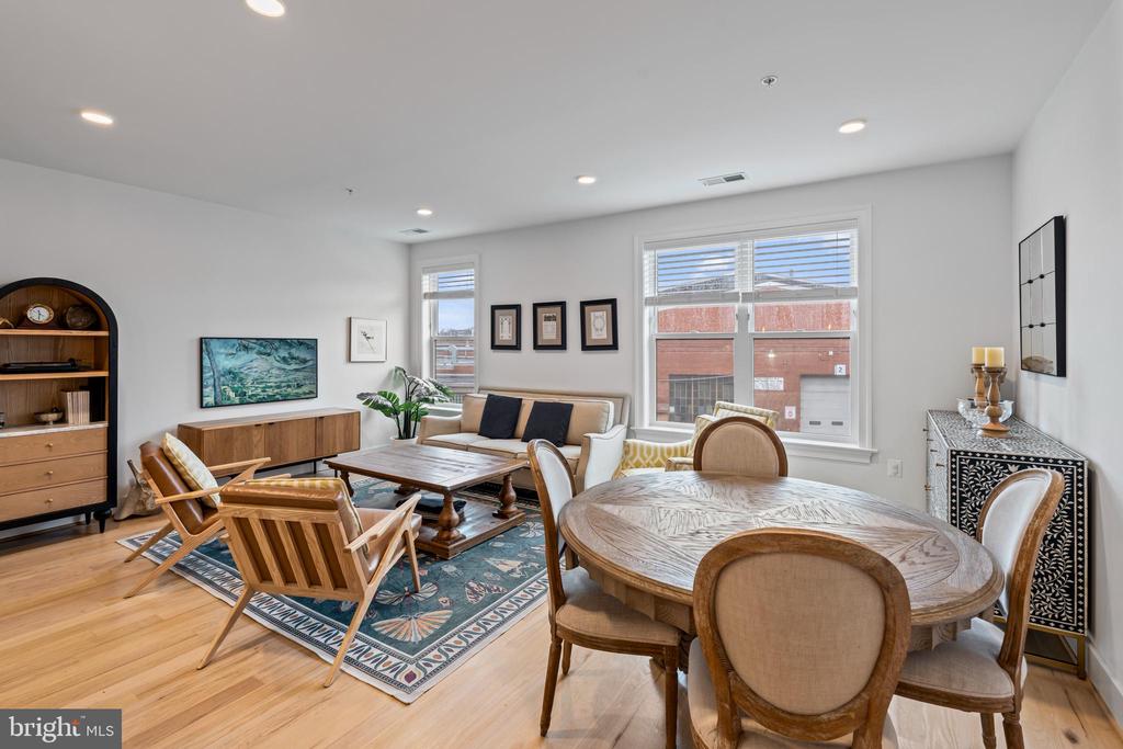 4335 HARRISON STREET NW Unit: 6