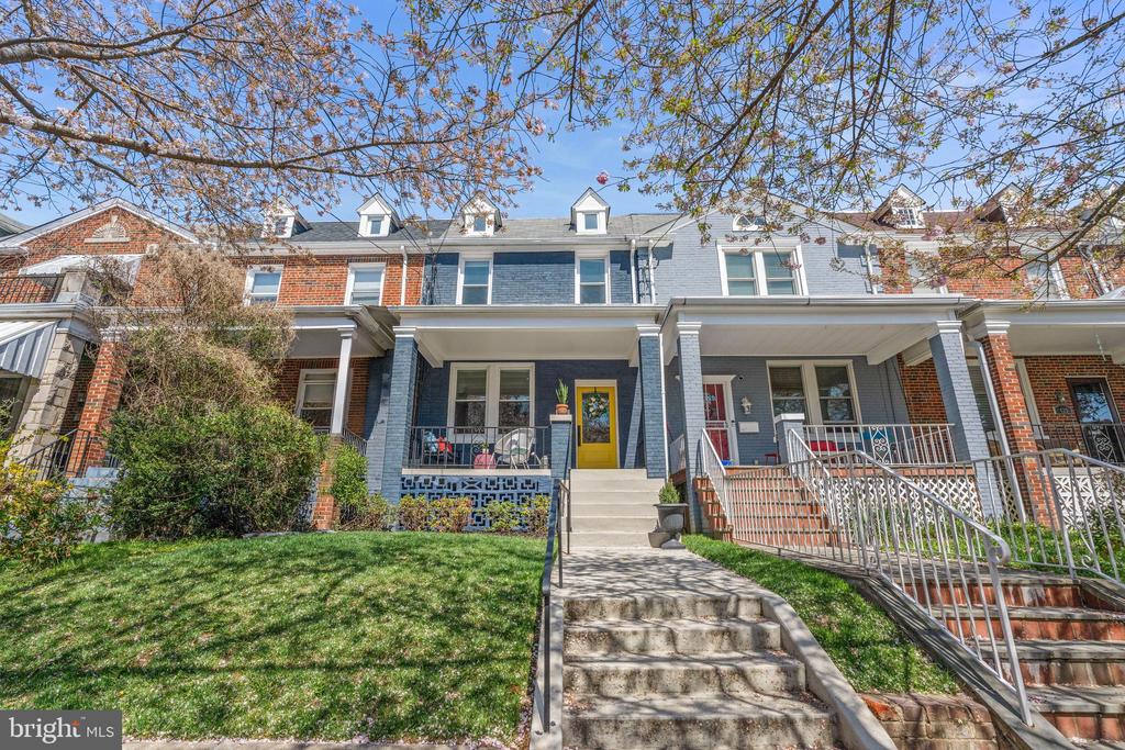 429 INGRAHAM STREET NW