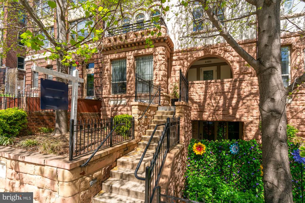 1421 CHAPIN STREET NW Unit: 21