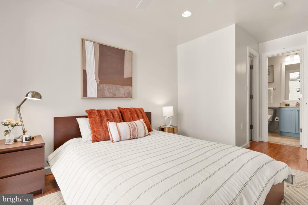 1421 CHAPIN STREET NW Unit: 21