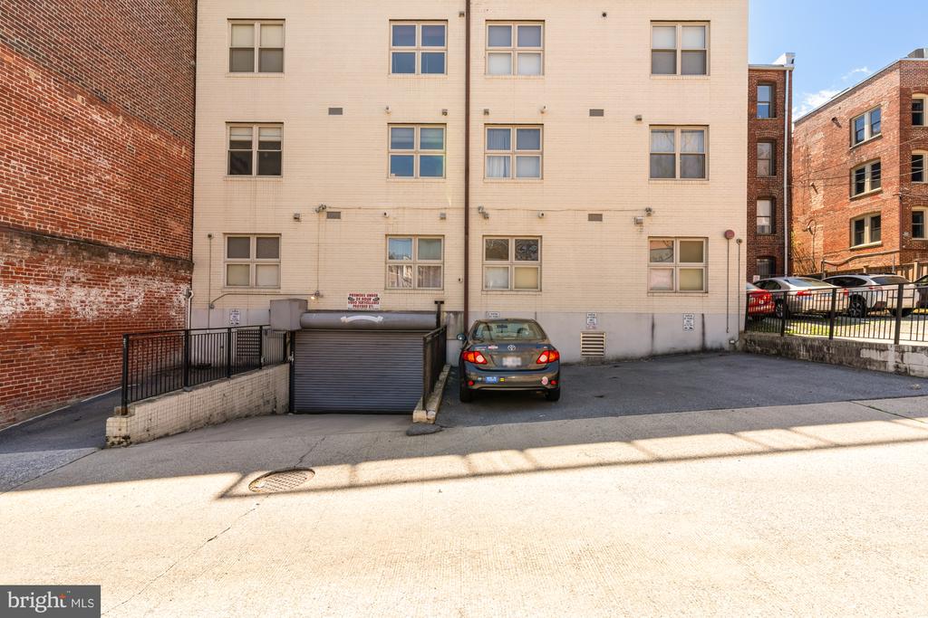 1421 CHAPIN STREET NW Unit: 21