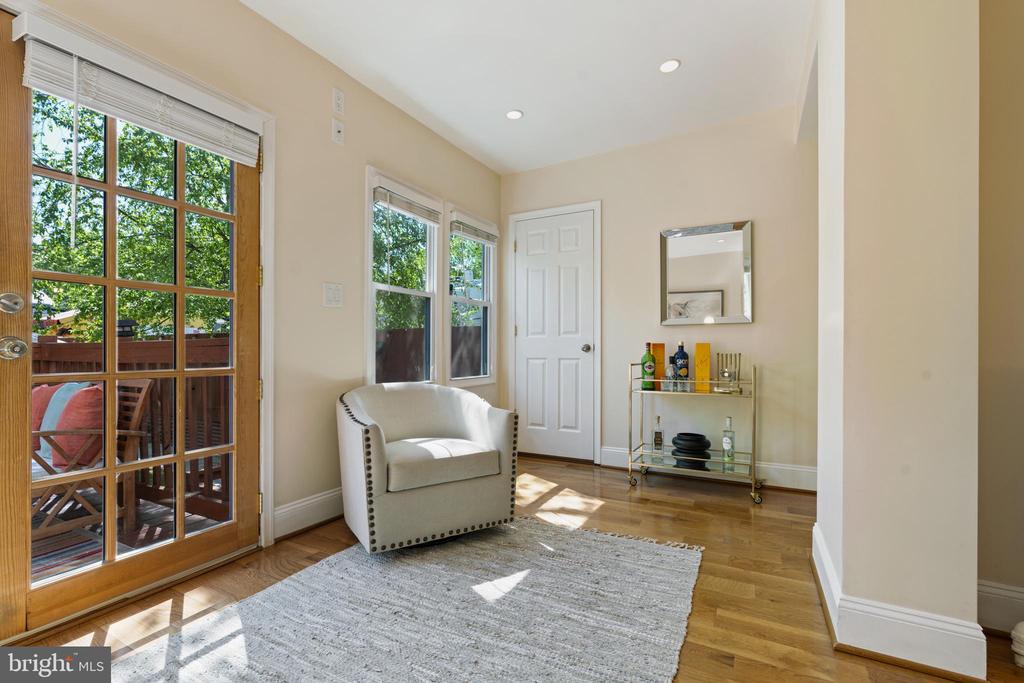 4115 3RD STREET NW