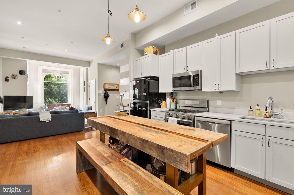 1109 M STREET NW Unit: 5