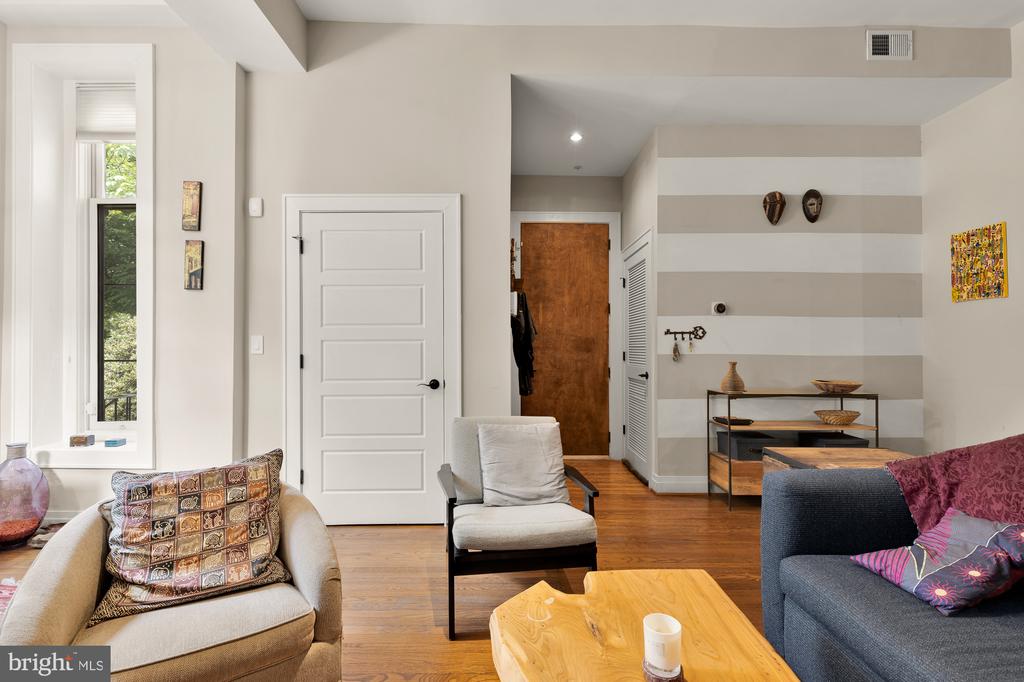 1109 M STREET NW Unit: 5