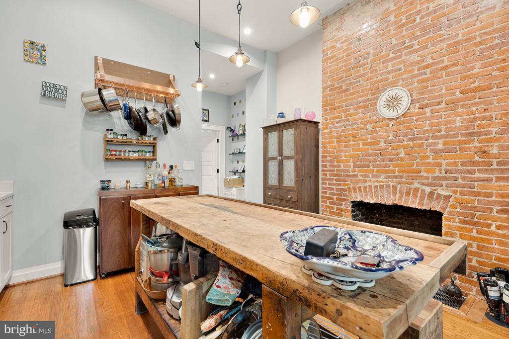 1109 M STREET NW Unit: 5