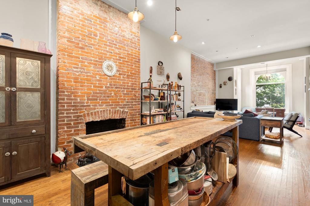 1109 M STREET NW Unit: 5