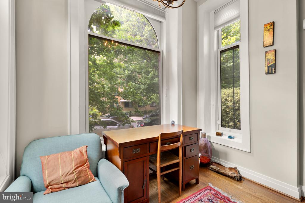 1109 M STREET NW Unit: 5