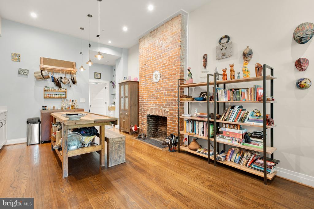 1109 M STREET NW Unit: 5