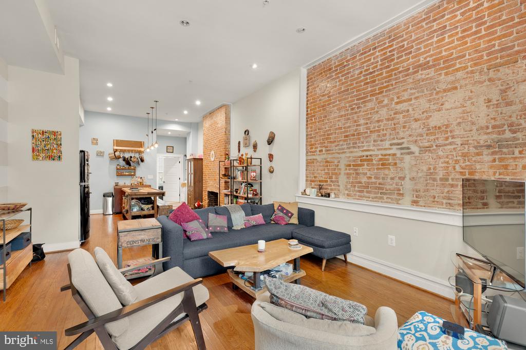 1109 M STREET NW Unit: 5