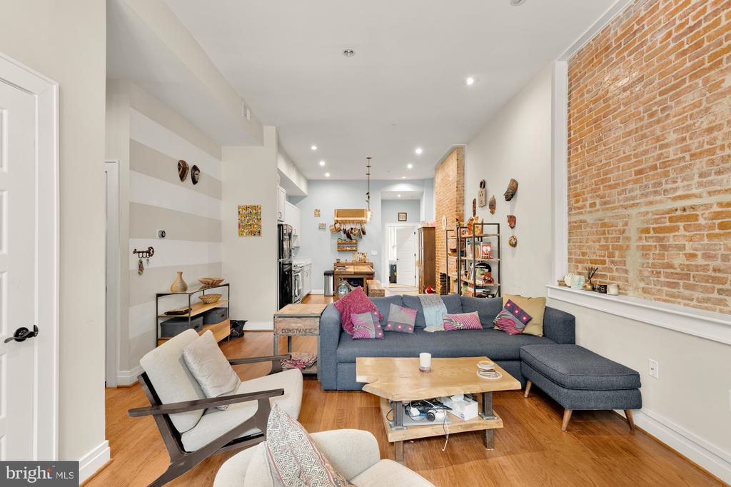 1109 M STREET NW Unit: 5