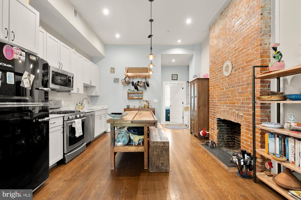 1109 M STREET NW Unit: 5