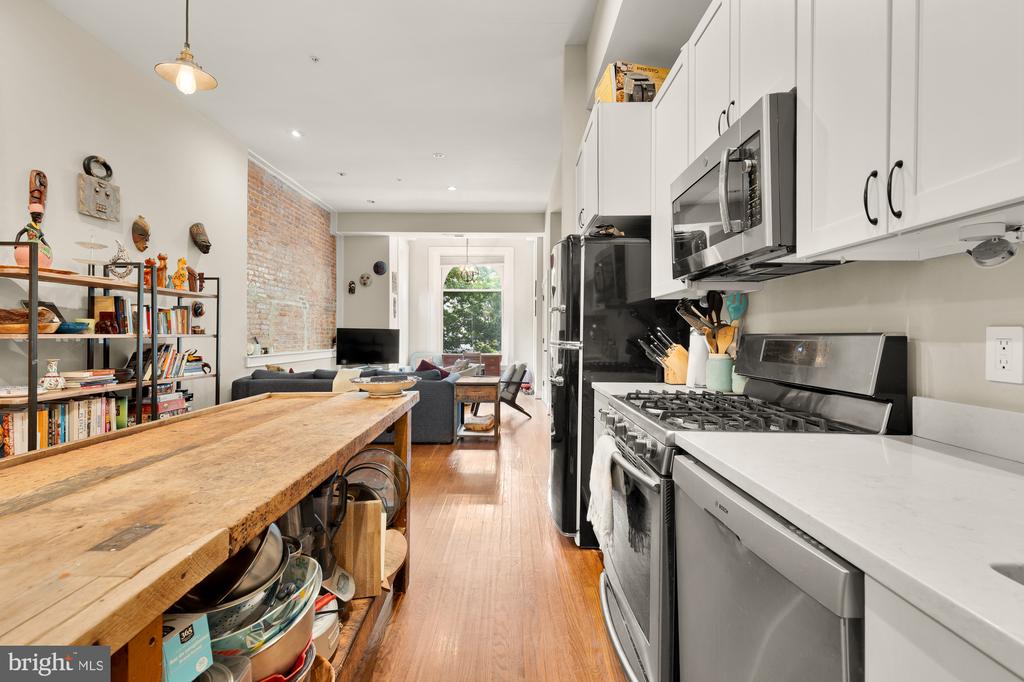 1109 M STREET NW Unit: 5