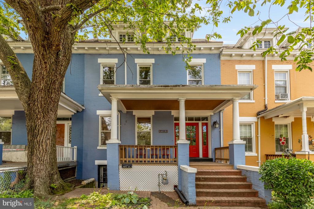 4012 7TH STREET NW