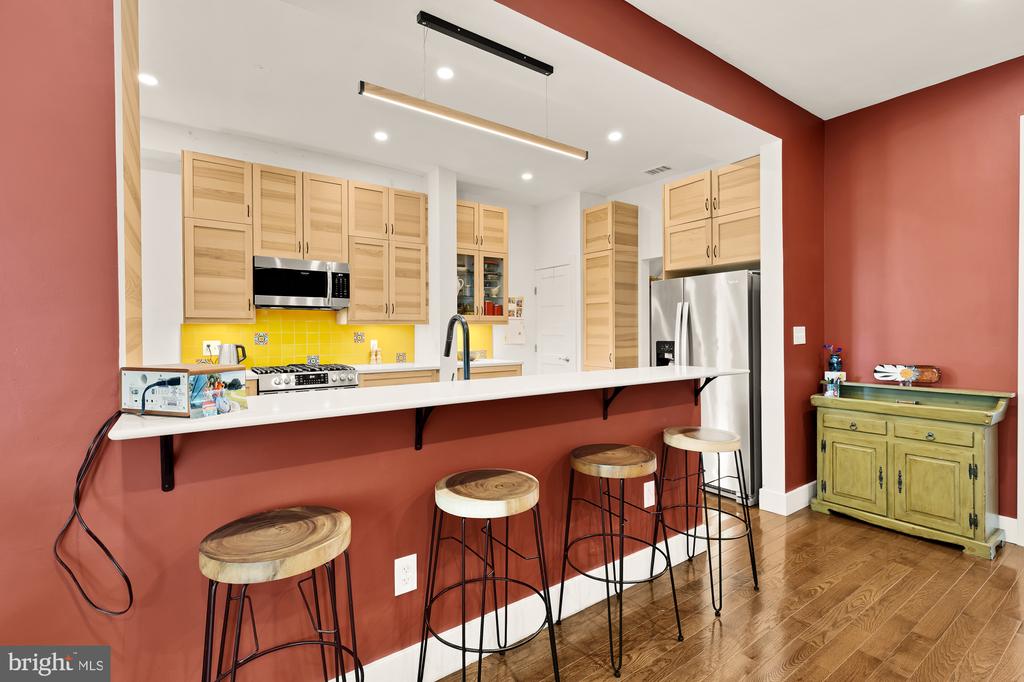 4012 7TH STREET NW