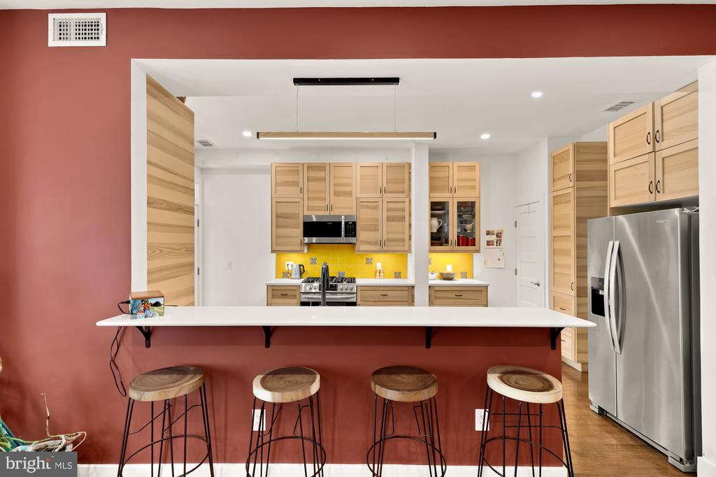 4012 7TH STREET NW