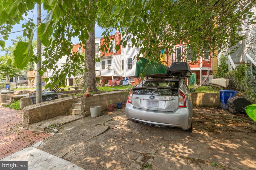4012 7TH STREET NW