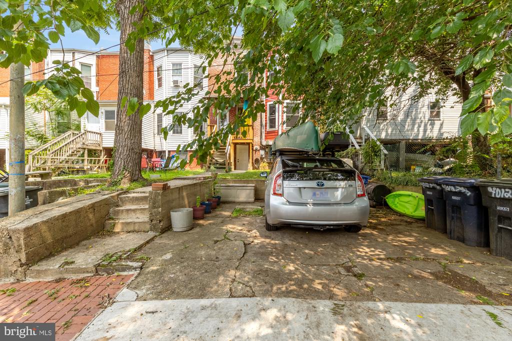 4012 7TH STREET NW