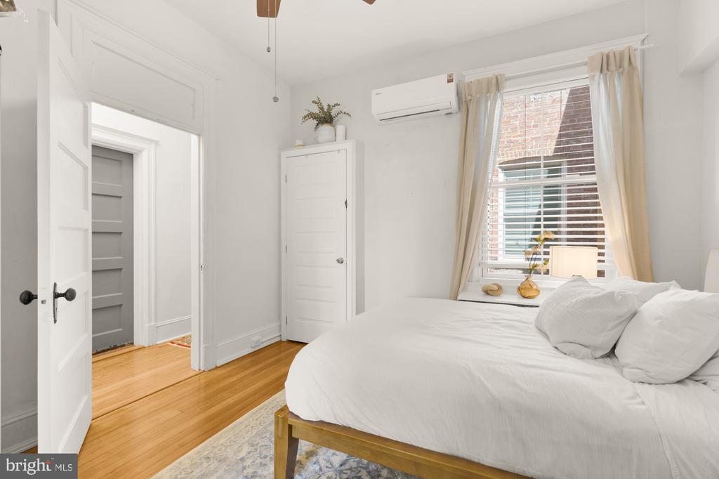 634 NORTH CAROLINA AVENUE SE Unit: 1
