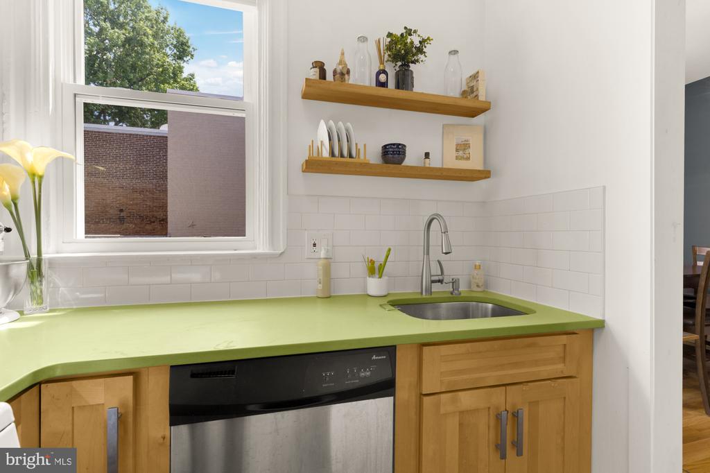 634 NORTH CAROLINA AVENUE SE Unit: 1
