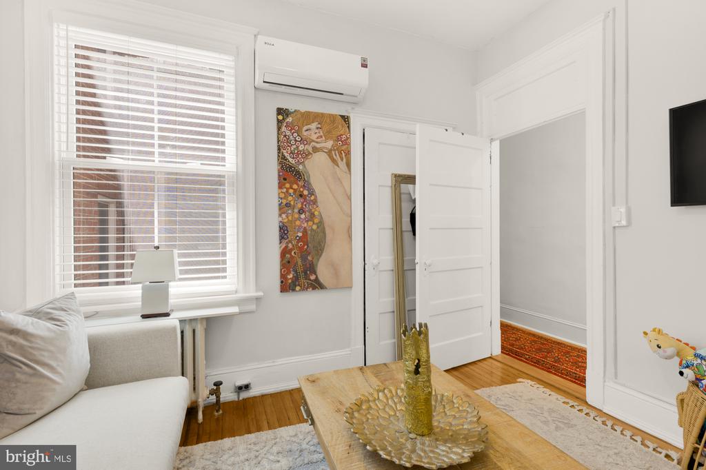634 NORTH CAROLINA AVENUE SE Unit: 1