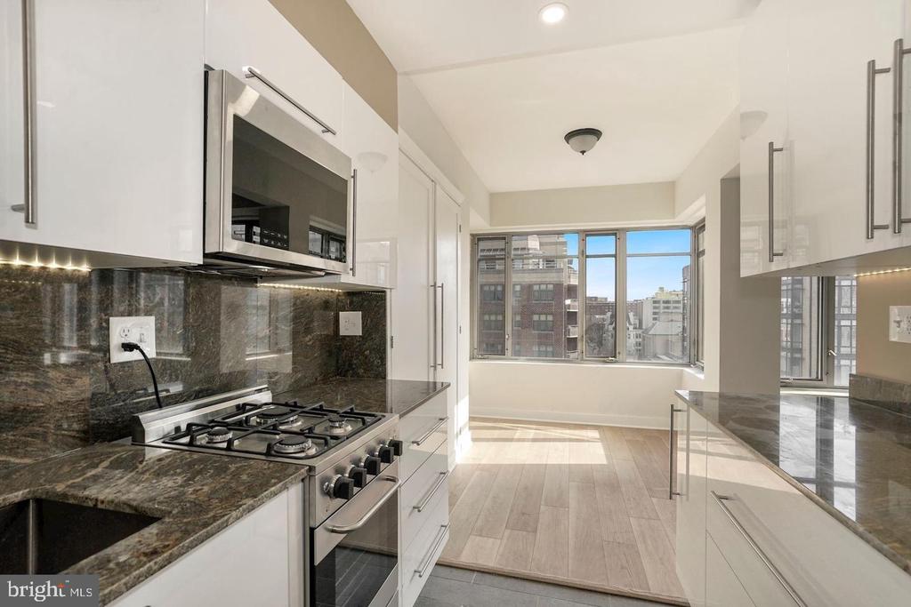 1711 MASSACHUSETTS AVENUE NW Unit: 727