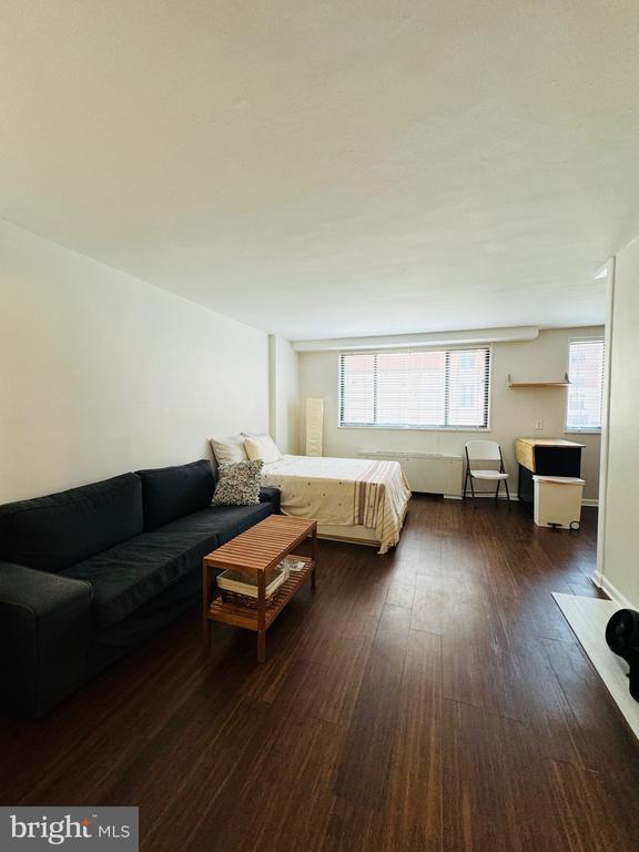 1420 N N STREET NW Unit: 211