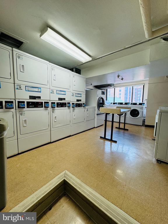 1420 N N STREET NW Unit: 211