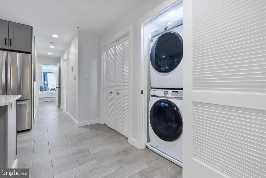 210 VARNUM STREET NW Unit: 1