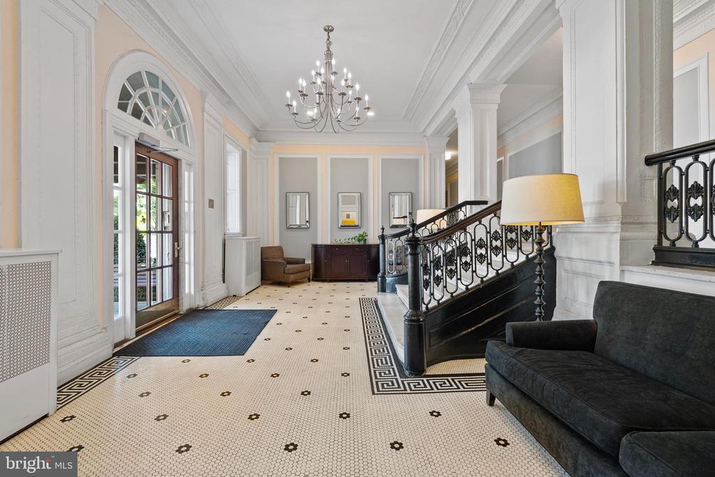 1526 17TH STREET NW Unit: 115