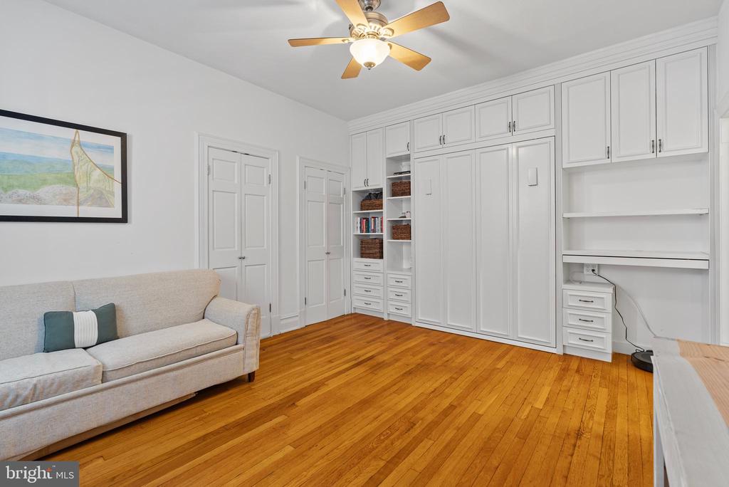 1526 17TH STREET NW Unit: 115