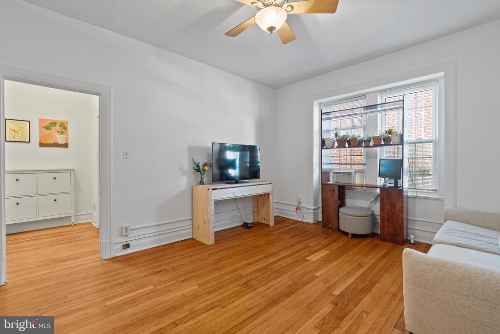 1526 17TH STREET NW Unit: 115
