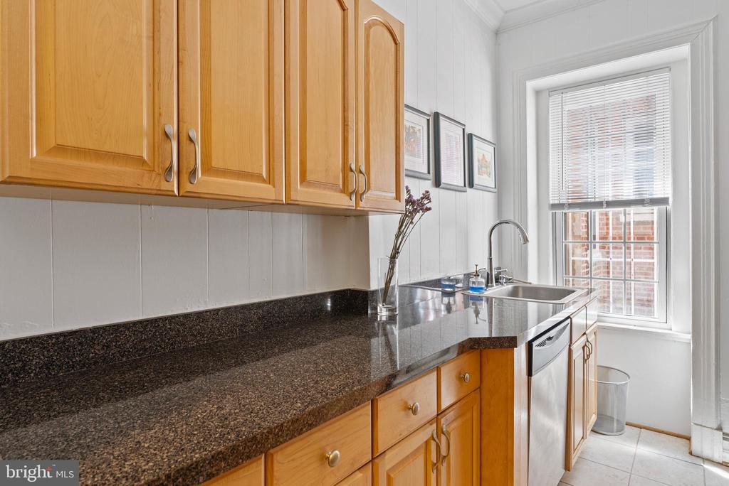 1526 17TH STREET NW Unit: 115