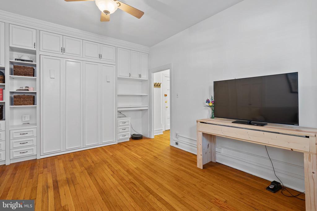 1526 17TH STREET NW Unit: 115