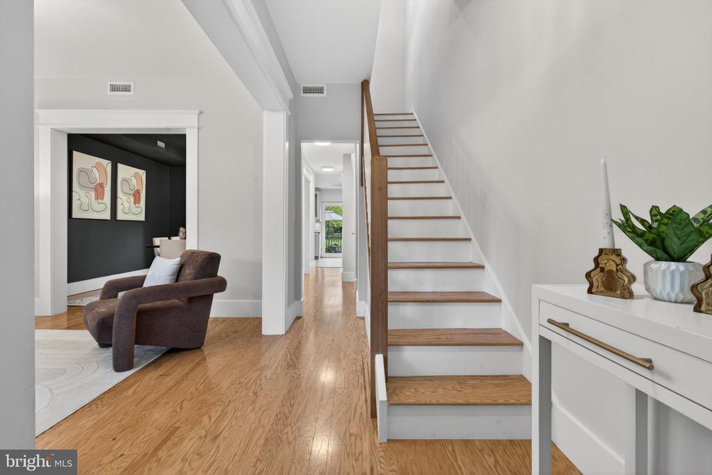822 CRITTENDEN STREET NW