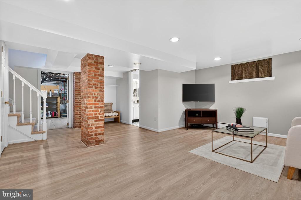 3804 KANAWHA STREET NW