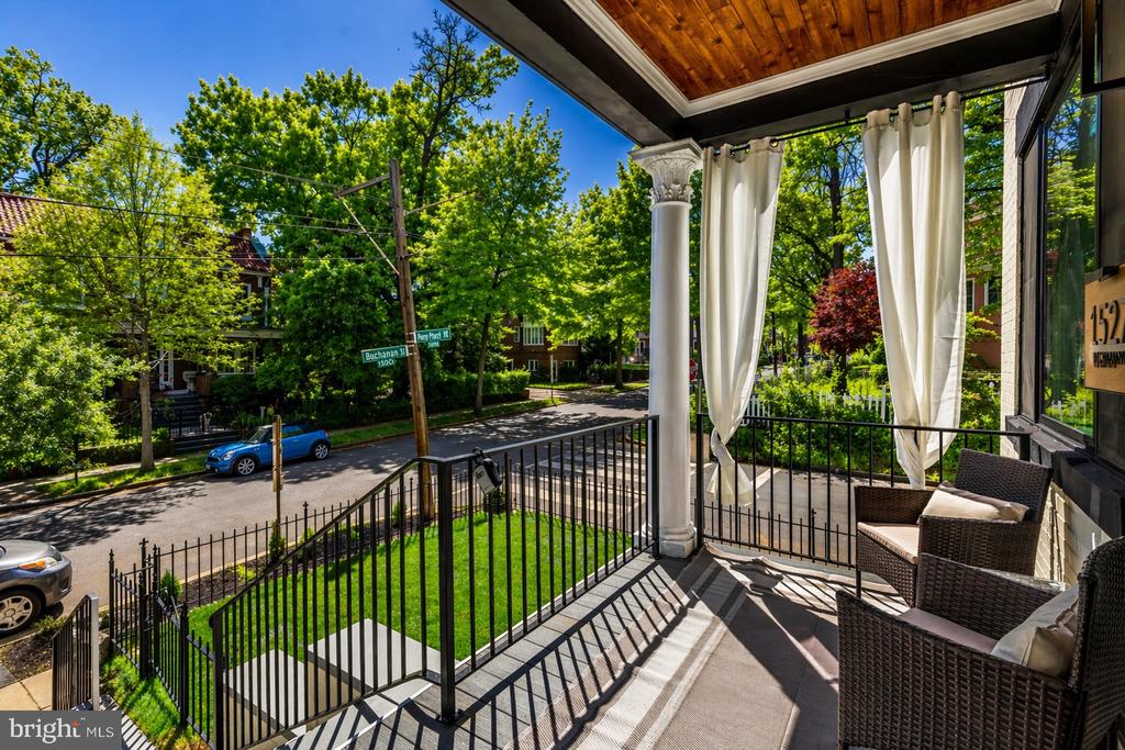 1527 BUCHANAN STREET NW