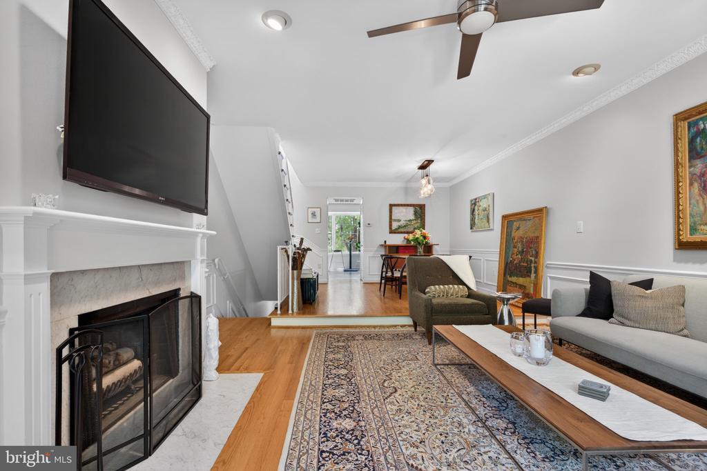 4625 MACARTHUR BOULEVARD NW Unit: B