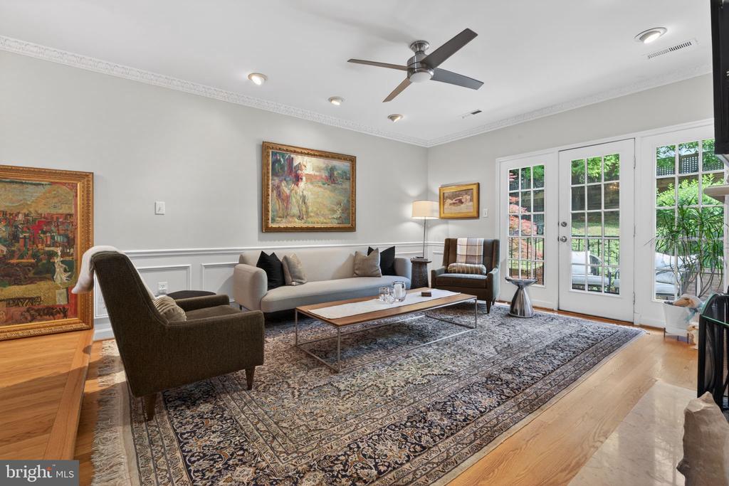 4625 MACARTHUR BOULEVARD NW Unit: B