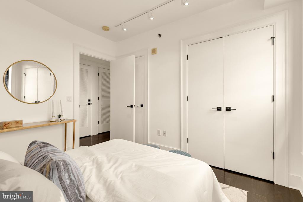 1011 M STREET NW Unit: 703