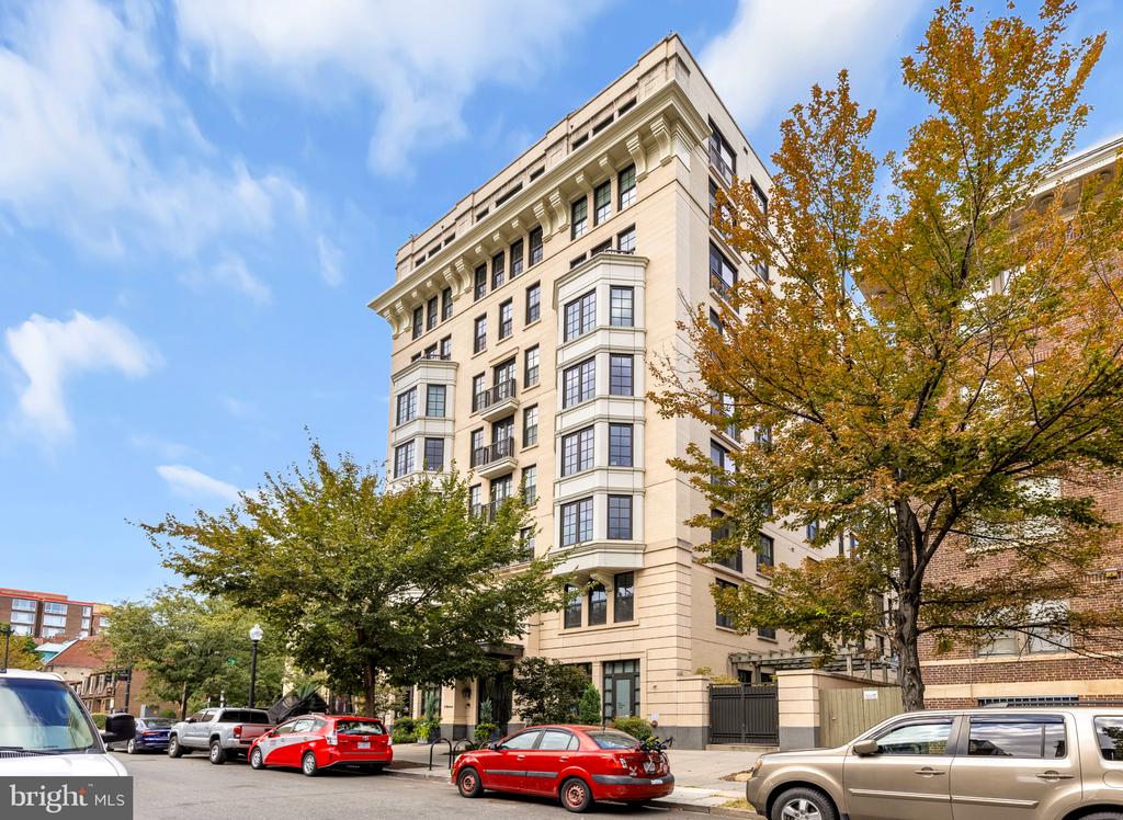 1011 M STREET NW Unit: 703