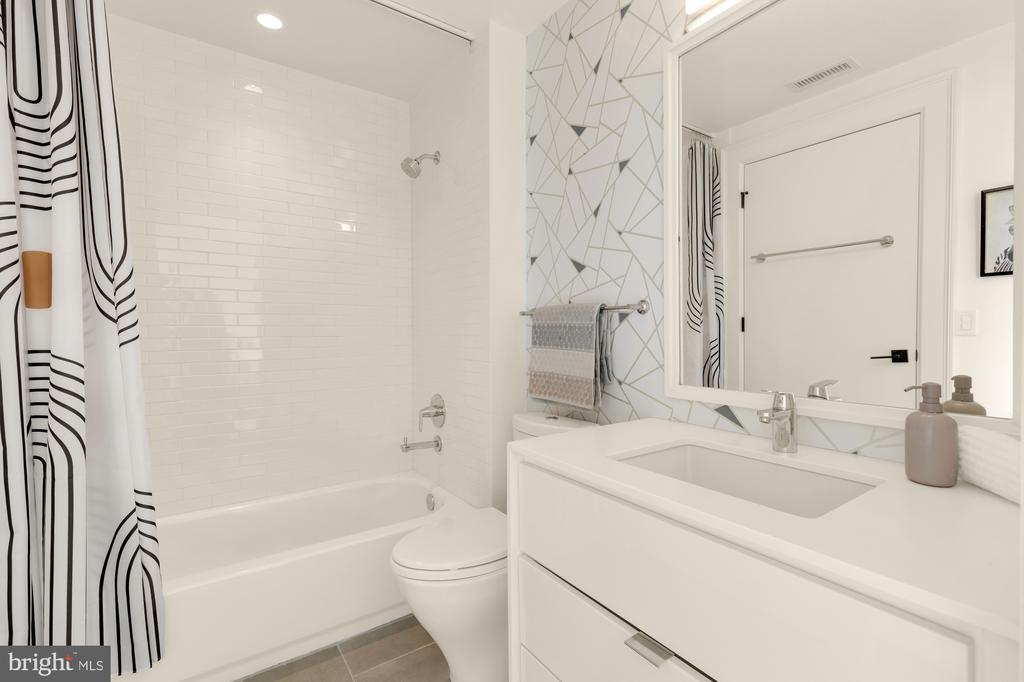 1011 M STREET NW Unit: 703