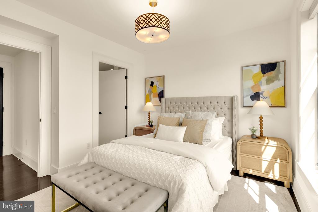 1011 M STREET NW Unit: 703