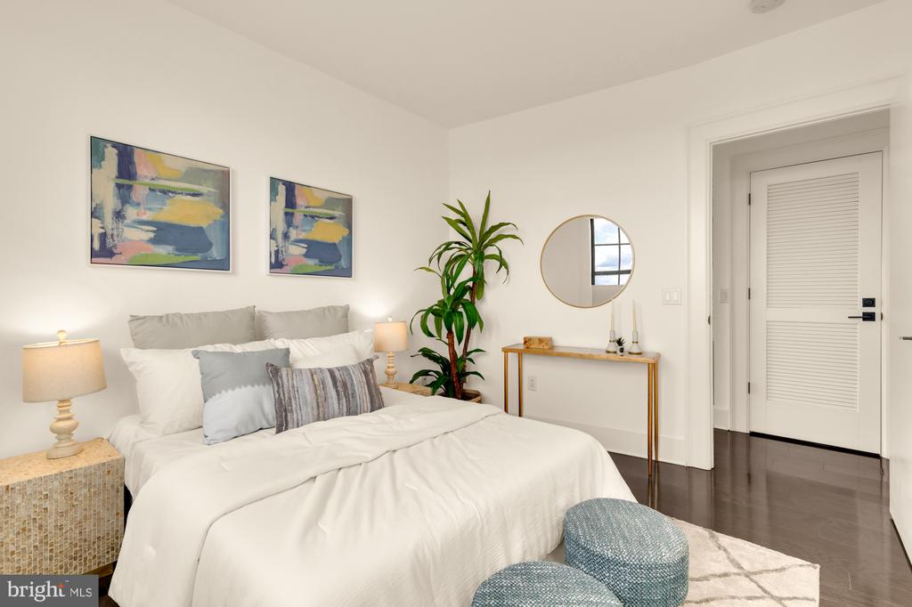1011 M STREET NW Unit: 703