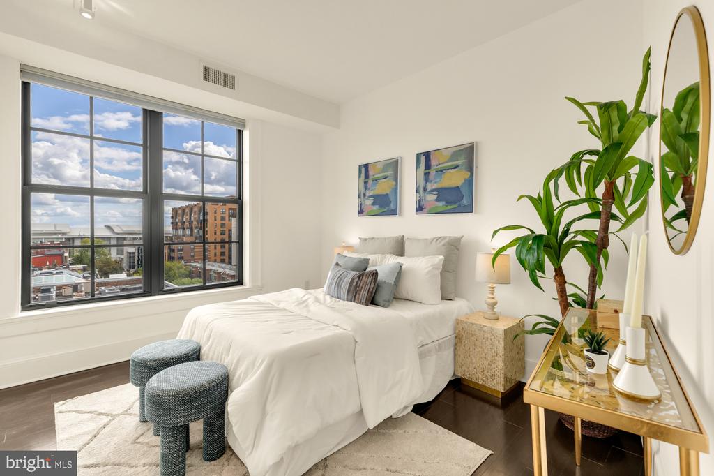 1011 M STREET NW Unit: 703