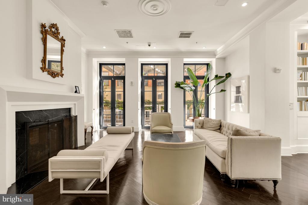 1011 M STREET NW Unit: 703