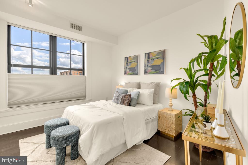 1011 M STREET NW Unit: 703